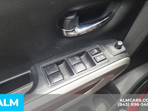 Used 2021 Nissan Titan SV w/ SV Convenience Package RWD image 17