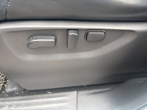 Used 2022 Nissan Armada SL w/ Midnight Edition Package image 11