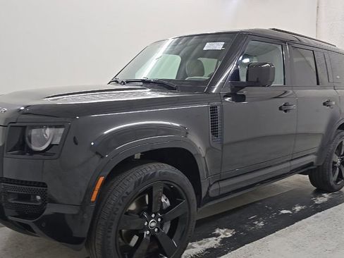 Used 2022 Land Rover Defender 110 S image 1