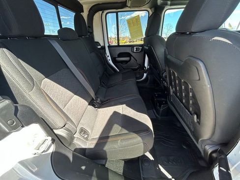 Used 2021 Jeep Gladiator Mojave AWD/4WD image 28