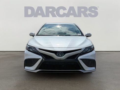 Used 2022 Toyota Camry XSE w/ Navigation Upgrade Package FWD image 2