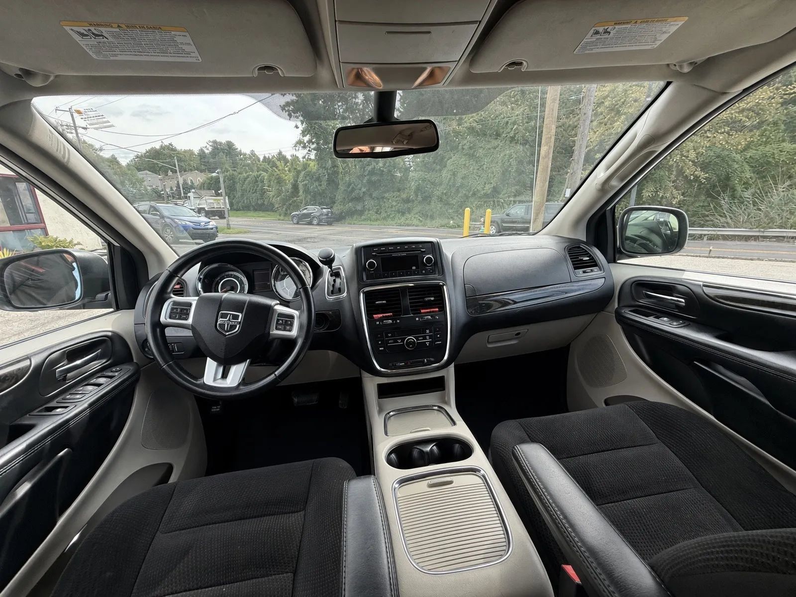 Used 2019 Dodge Grand Caravan Crew FWD image 12