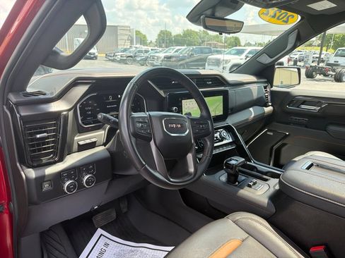 Used 2022 GMC Sierra 1500 AT4 w/ AT4 Premium Package AWD/4WD image 10
