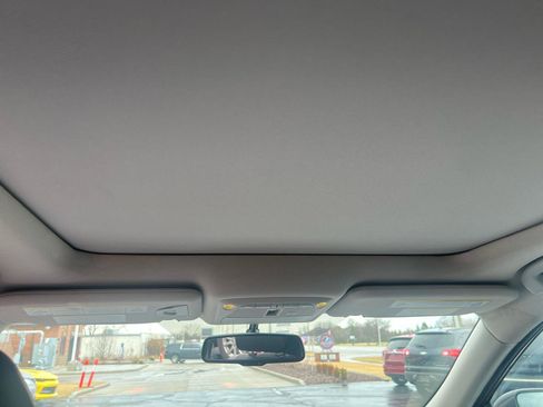 Used 2016 Nissan Rogue SL image 16