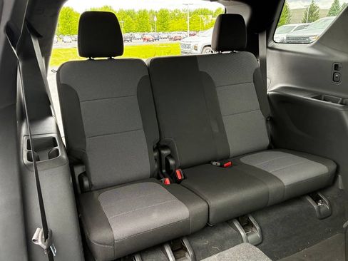 Used 2022 Chevrolet Traverse LT AWD/4WD image 35