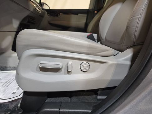 Certified 2024 Honda Odyssey Touring image 14