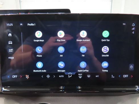 Used 2025 Ford Expedition Active image 28