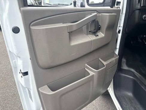 Used 2020 Chevrolet Express 2500 w/ Driver Convenience Package image 14