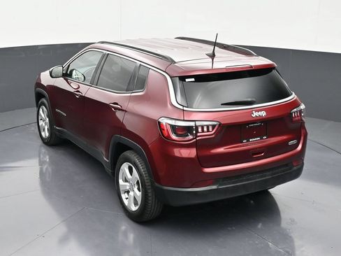 Used 2021 Jeep Compass Latitude FWD image 14