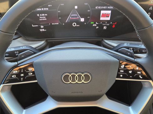 New 2025 Audi Q5 Premium Plus image 24