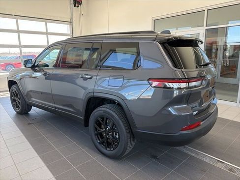 New 2026 Jeep Grand Cherokee L 4WD image 3
