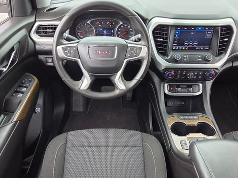Used 2022 GMC Acadia SLE w/ Driver Convenience Package FWD image 9