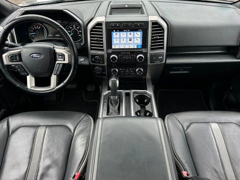 Used 2018 Ford F150 Platinum w/ Equipment Group 701A Luxury image 14