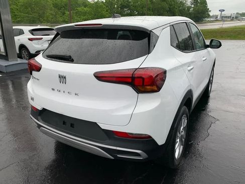 Used 2024 Buick Encore GX Preferred w/ Comfort Package AWD/4WD image 5