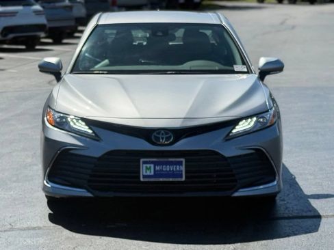 Used 2023 Toyota Camry XLE FWD image 13