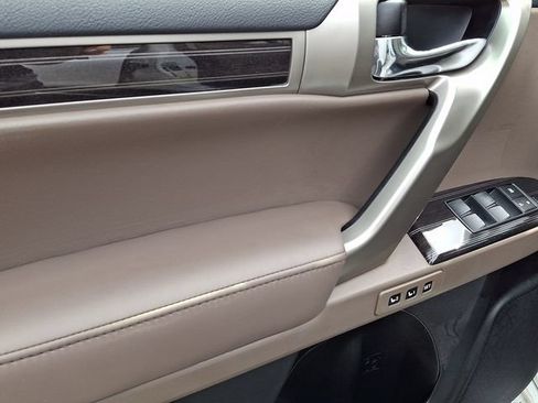 Used 2020 Lexus GX 460 Luxury AWD/4WD image 13