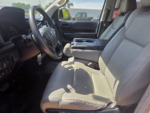 Used 2019 Toyota Tundra SR AWD/4WD image 14