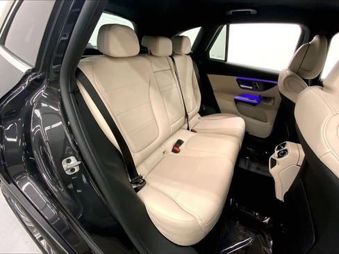 Used 2023 Mercedes-Benz GLC 300 GLC 300 image 14