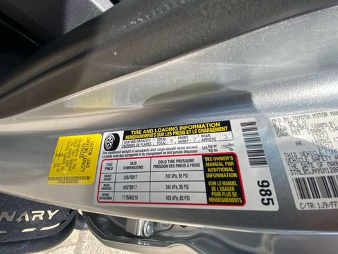 Used 2025 Toyota Tacoma SR5 AWD/4WD image 27