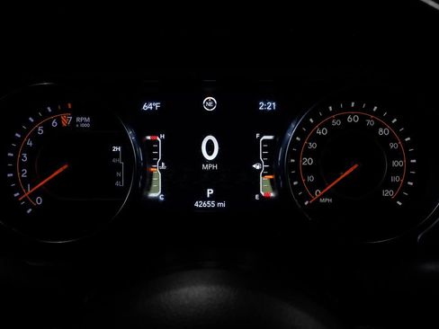 Used 2020 Jeep Gladiator Overland w/ LED Lighting Group AWD/4WD image 22