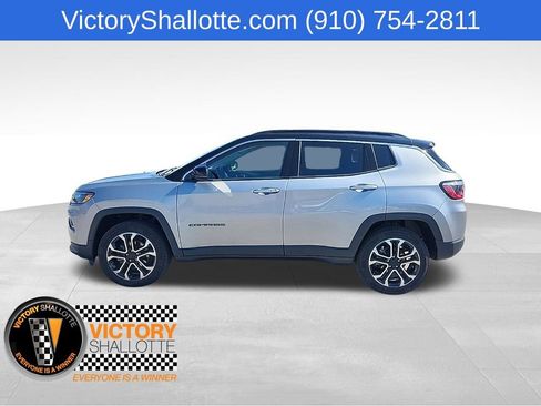 Used 2022 Jeep Compass Limited AWD/4WD image 16