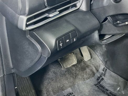 Used 2023 Hyundai Elantra Limited FWD image 10
