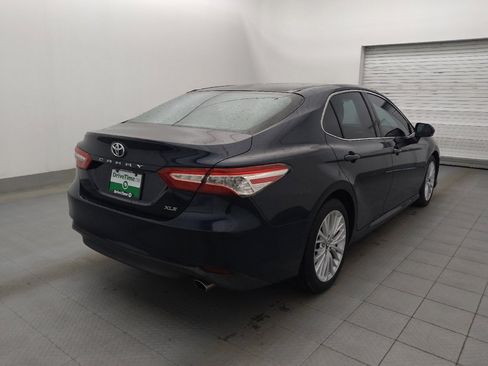 Used 2018 Toyota Camry XLE image 9