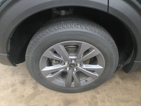 Certified 2023 Ford Explorer XLT w/ Equipment Group 202A AWD/4WD image 9