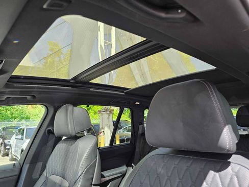 Used 2024 BMW X5 M60i AWD/4WD image 22