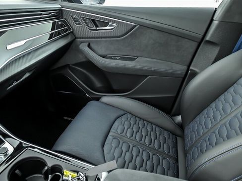 Used 2026 Audi RS Q8 performance AWD/4WD image 30