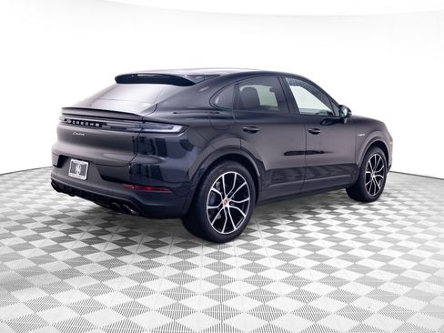Certified 2025 Porsche Cayenne E-Hybrid Coupe AWD/4WD image 8