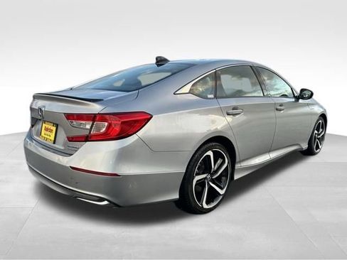 Used 2022 Honda Accord Sport image 7