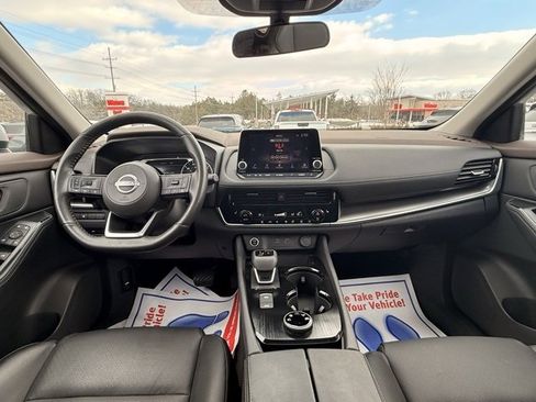 Certified 2023 Nissan Rogue SV w/ SV Premium Package image 23