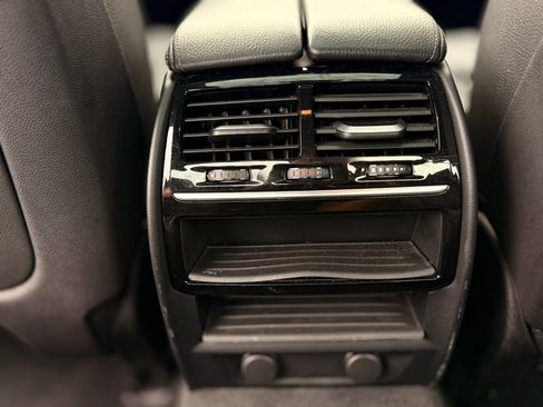 Used 2019 BMW 540i xDrive 540i xDrive w/ Convenience Package image 40