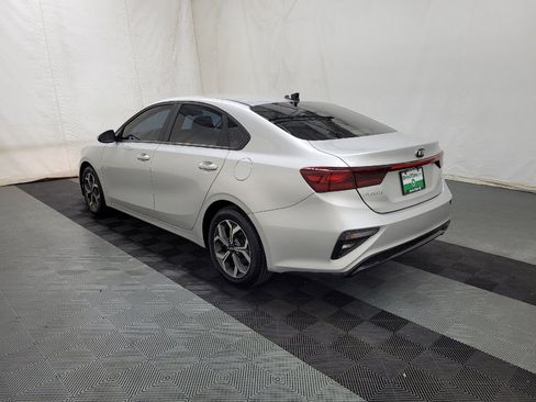 Used 2020 Kia Forte LXS FWD image 5