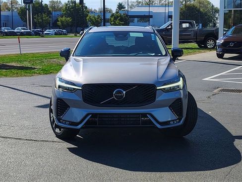 New 2026 Volvo XC60 B5 Plus w/ Climate Package image 32