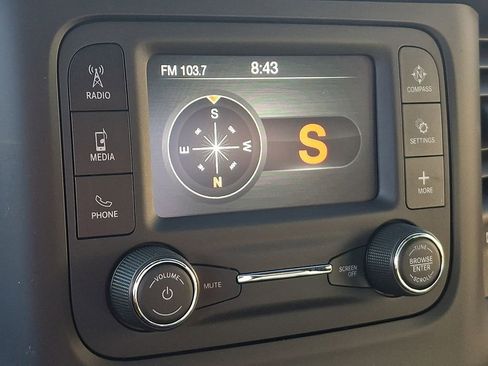 Used 2024 RAM 2500 Tradesman w/ Chrome Appearance Group image 16