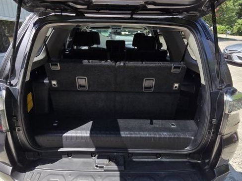 Used 2019 Toyota 4Runner SR5 AWD/4WD image 29