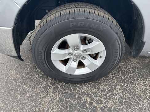 Used 2019 RAM 1500 Classic SLT image 9