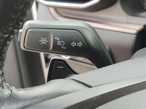 Used 2020 Ford Explorer Limited RWD image 23