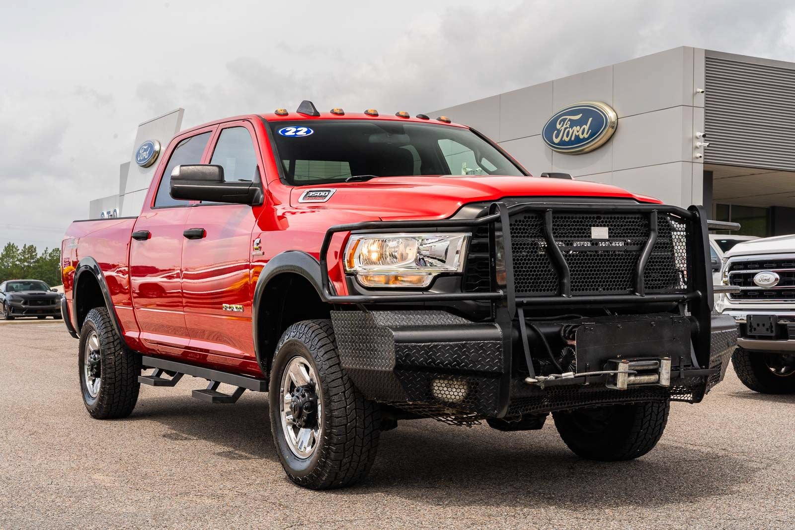 Used 2022 RAM 3500 Tradesman AWD/4WD image 1
