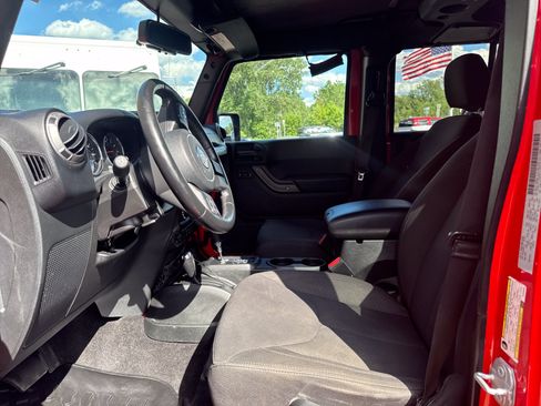 Used 2017 Jeep Wrangler Unlimited Sport w/ Quick Order Package 24S AWD/4WD image 4