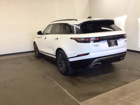 Used 2019 Land Rover Range Rover Velar R-Dynamic SE image 4