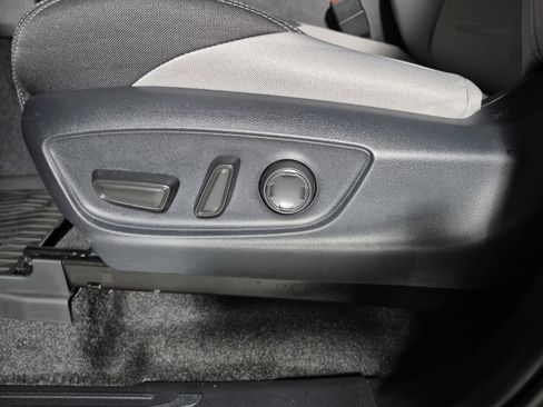 New 2025 Toyota Tacoma TRD Off-Road image 22