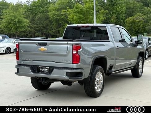 Used 2024 Chevrolet Silverado 3500 High Country w/ High Country Premium Package AWD/4WD image 14