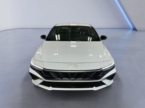 Certified 2025 Hyundai Elantra Sport FWD image 1