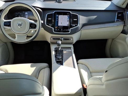 Used 2022 Volvo XC90 T6 Inscription w/ Advanced Package image 12