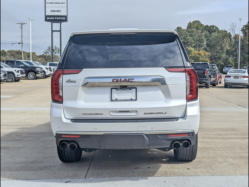 Used 2021 GMC Yukon Denali w/ Denali Premium Package AWD/4WD image 8