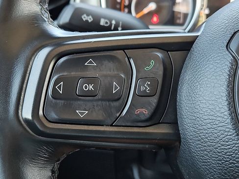 Used 2021 Jeep Gladiator Sport AWD/4WD image 29