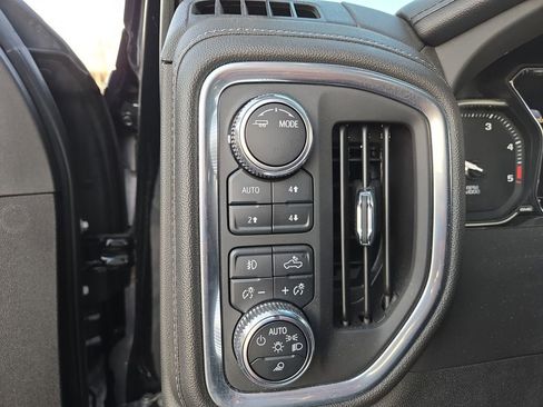 Used 2023 GMC Sierra 3500 Denali image 24